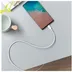 کابل انکر در حال شارژ گوشی